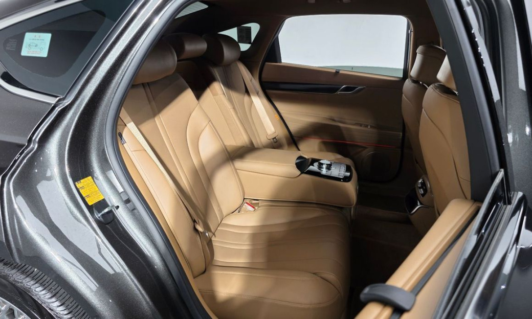 Genesis G80 Gasoline 2.5 Turbo AWD, 2025