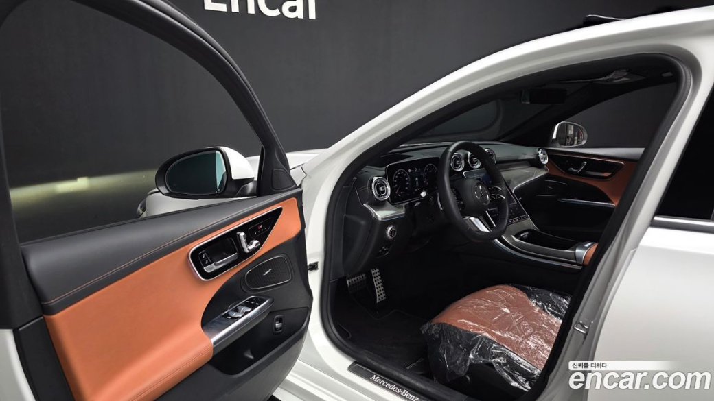 Mercedes-Benz C-Class C300 4MATIC AMG Line, 2023