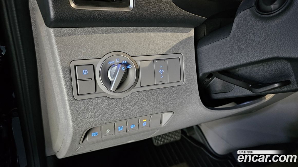 Hyundai Solati 15-seater, 2023