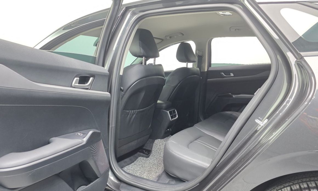 Kia K5 2.0, 2023