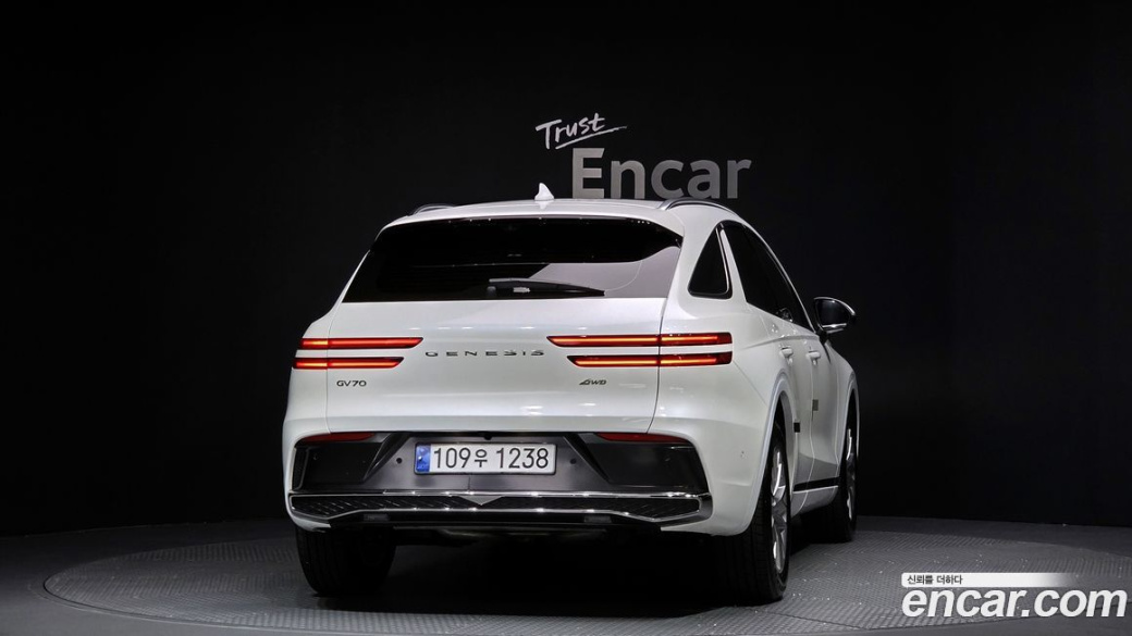 Genesis GV70 2.5T Gasoline 2WD, 2025