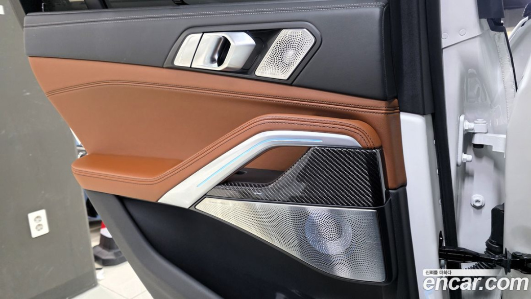 BMW X6 M60i, 2024