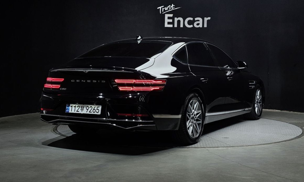 Genesis G80 Gasoline 2.5 Turbo 2WD, 2025