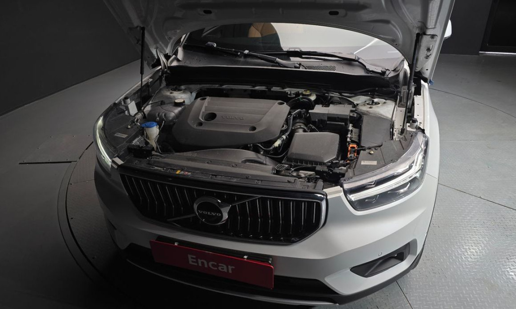 Volvo XC40 B4 Inscription, 2022