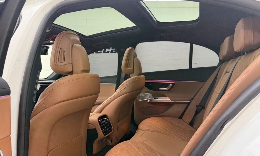 Mercedes-Benz E-Class E450 4MATIC Exclusive, 2025