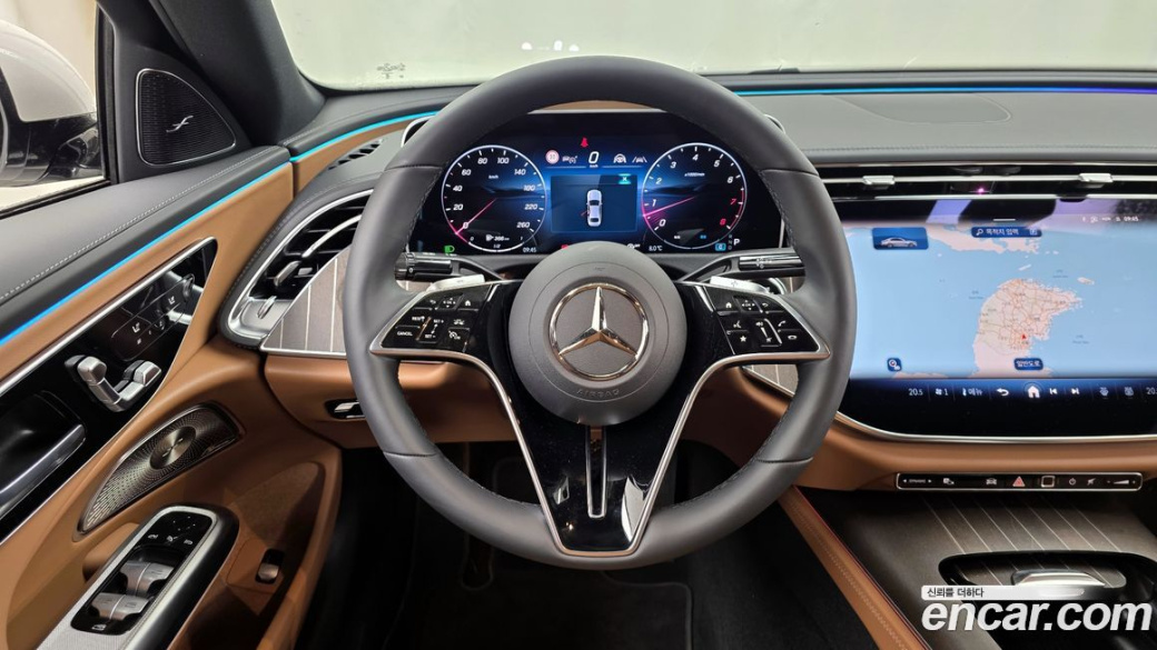Mercedes-Benz E-Class E300 4MATIC Exclusive, 2026