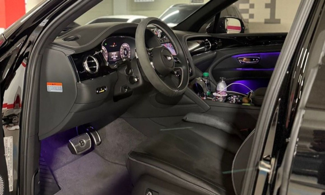 Bentley Bentayga 4.0 V8 S Black Edition, 2024