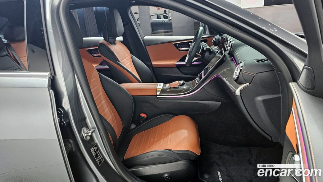 Mercedes-Benz C-Class C300 4MATIC AMG Line, 2023