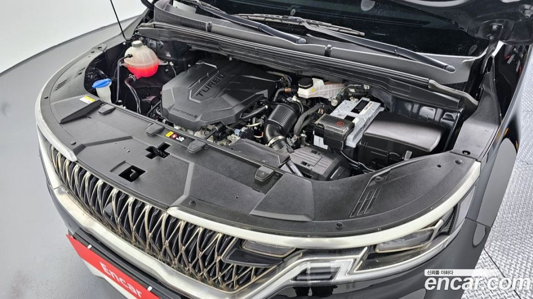 Kia Carnival 9-Seater Signature, 2023