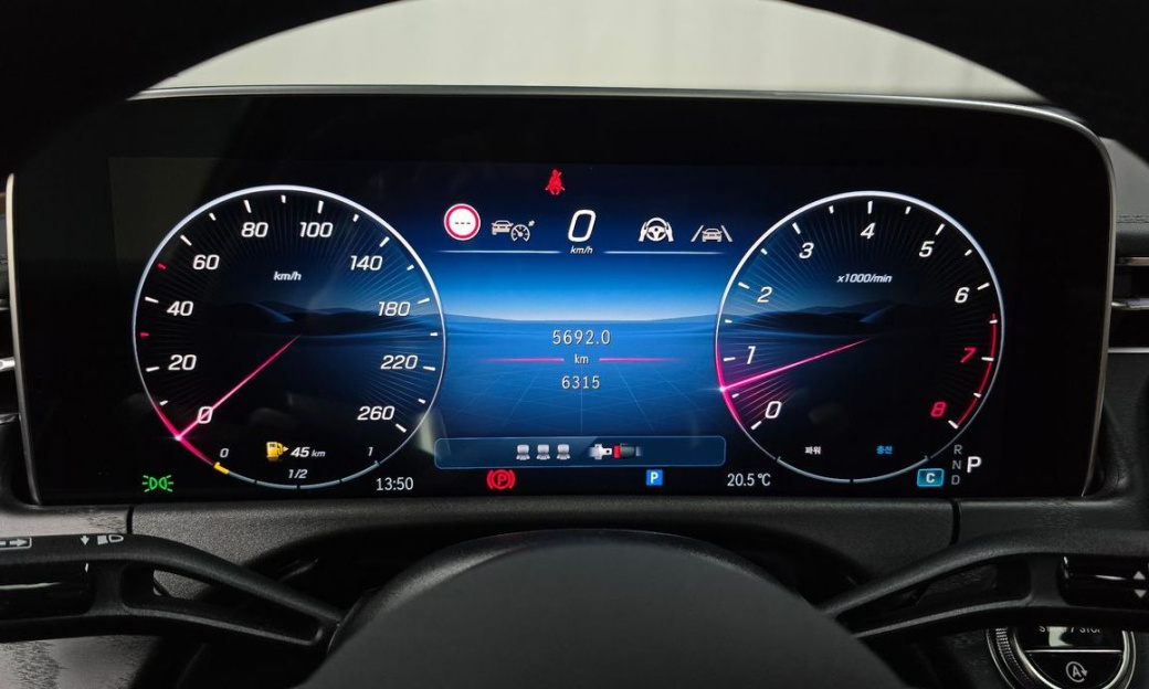 Mercedes-Benz E-Class E200 AMG Line, 2026