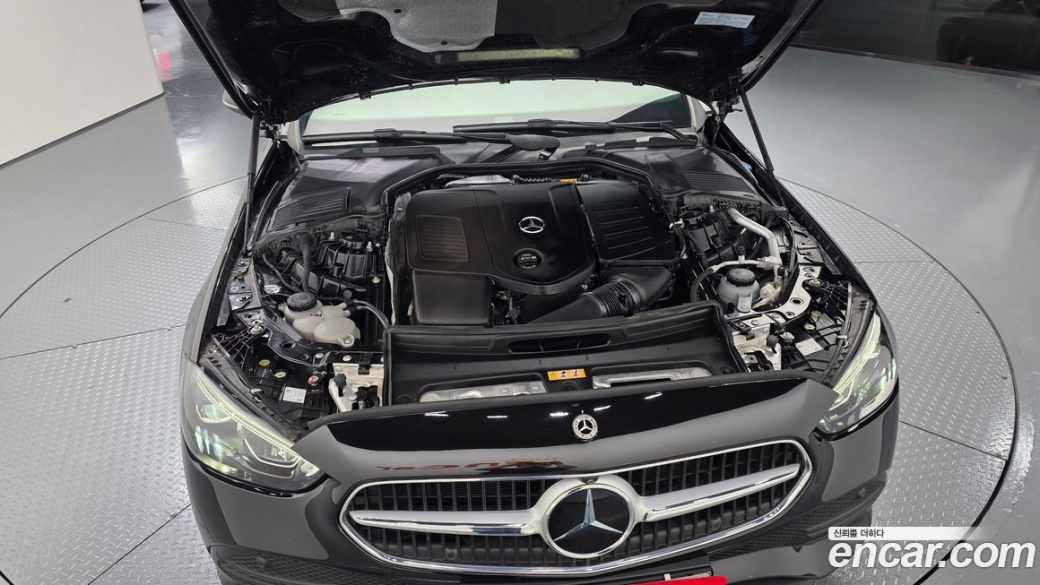 Mercedes-Benz C-Class C300 4MATIC Avantgarde, 2023