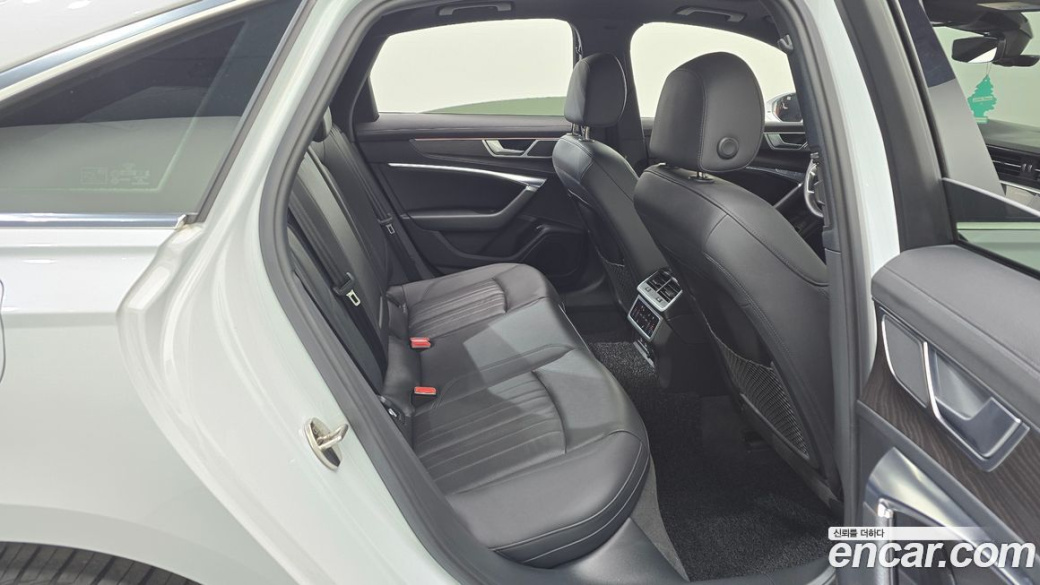 Audi A6 45 TFSI Premium, 2023