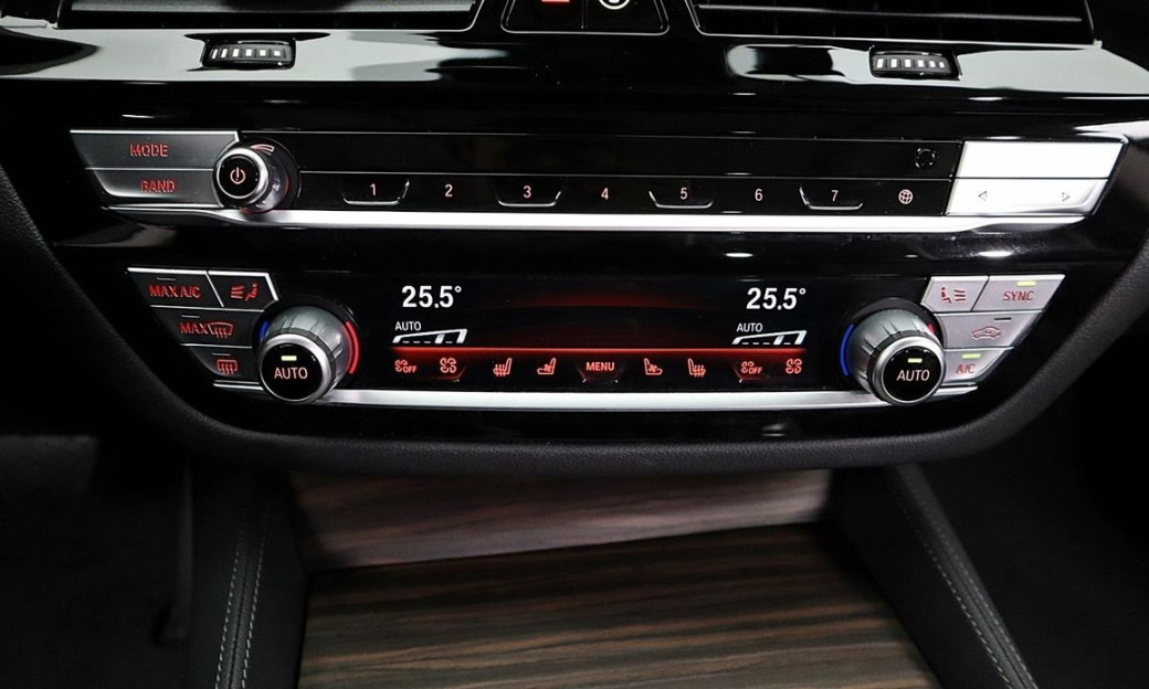 BMW Gran Turismo 630i xDrive Luxury, 2023
