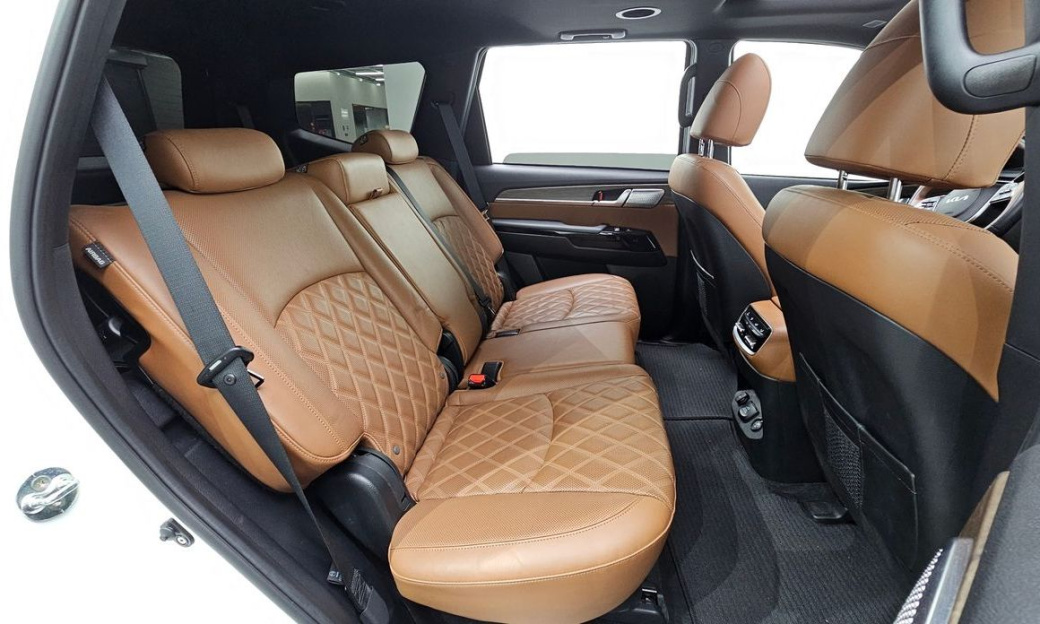 Kia Mohave Diesel 3.0 4WD 7-Seater, 2022