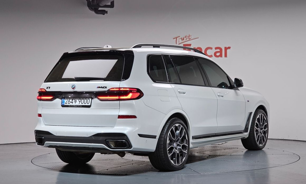 BMW X7 xDrive 40i M Sport 7STR, 2025