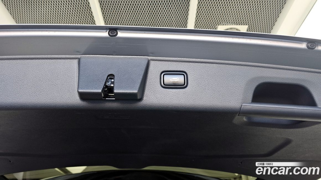 Kia Mohave Diesel 3.0 4WD 5-Seater, 2022