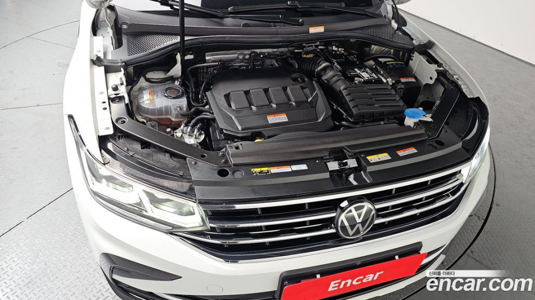 Volkswagen Tiguan 2.0 TDI Prestige, 2024