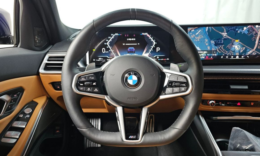 BMW 3-Series 320i M Sport, 2025