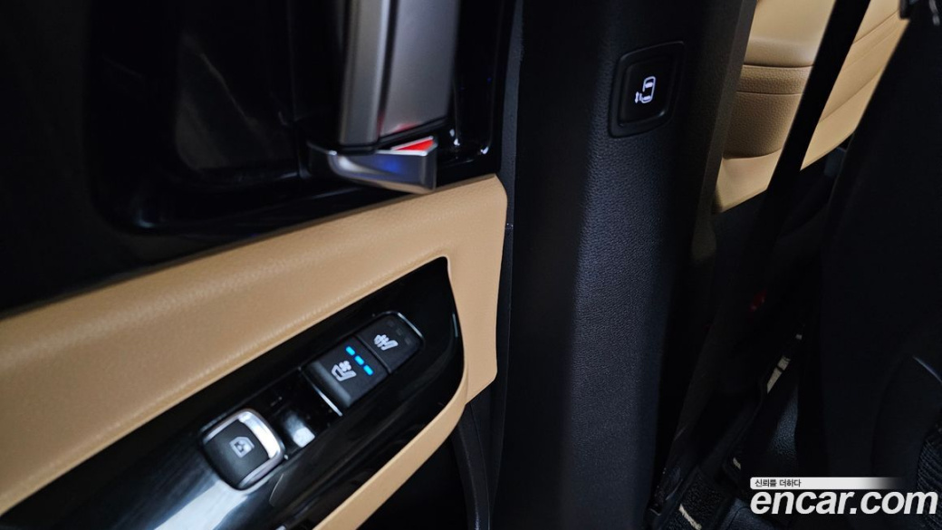 Kia Carnival 7-Seater Signature, 2022