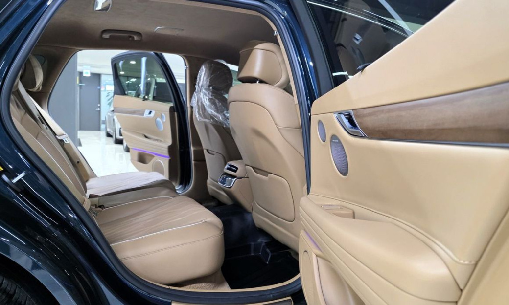 Genesis G80 Gasoline 2.5 Turbo AWD, 2026