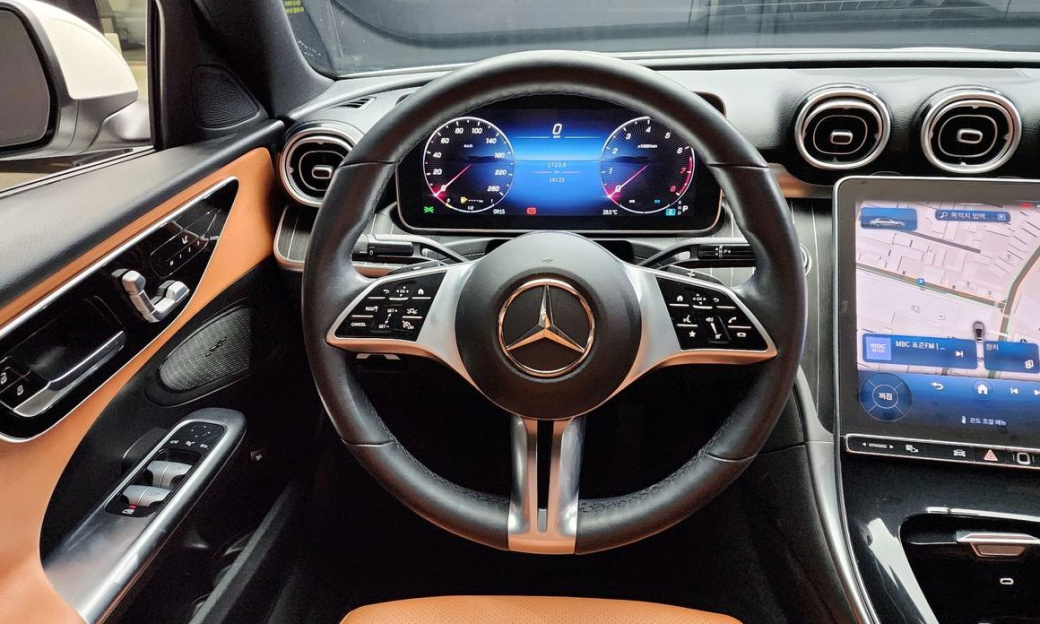 Mercedes-Benz C-Class C300 4MATIC Avantgarde, 2023