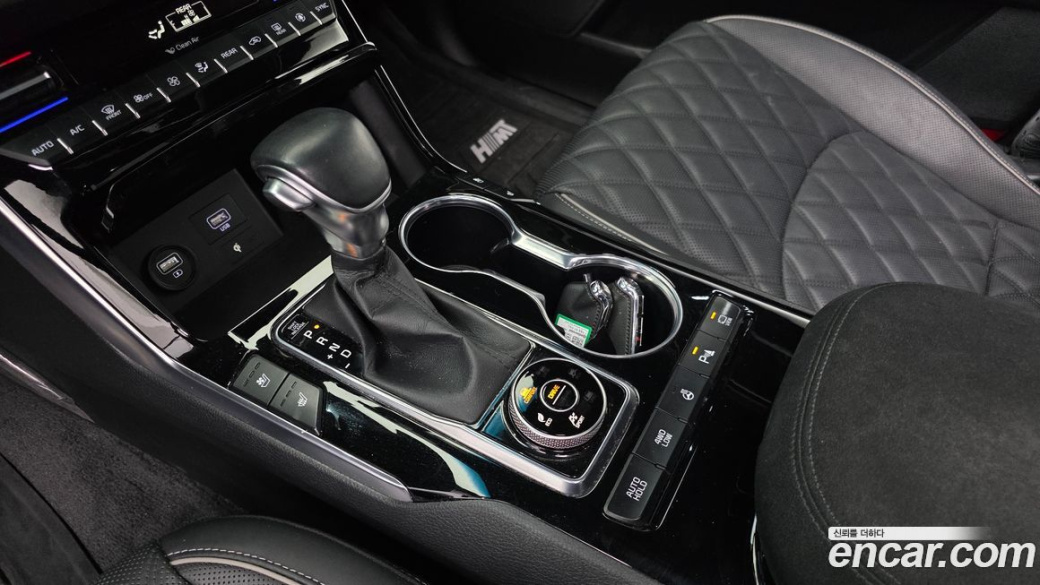 Kia Mohave Diesel 3.0 4WD 7-Seater, 2022