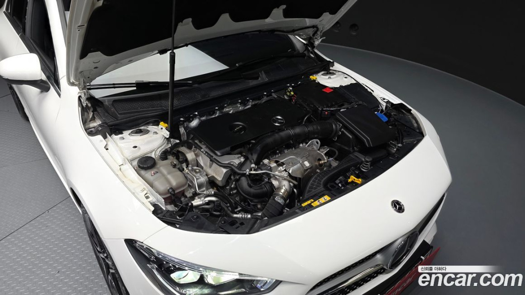 Mercedes-Benz CLA-Class CLA250 4MATIC, 2023