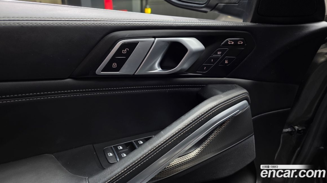 BMW X6 xDrive40i M Sport, 2022