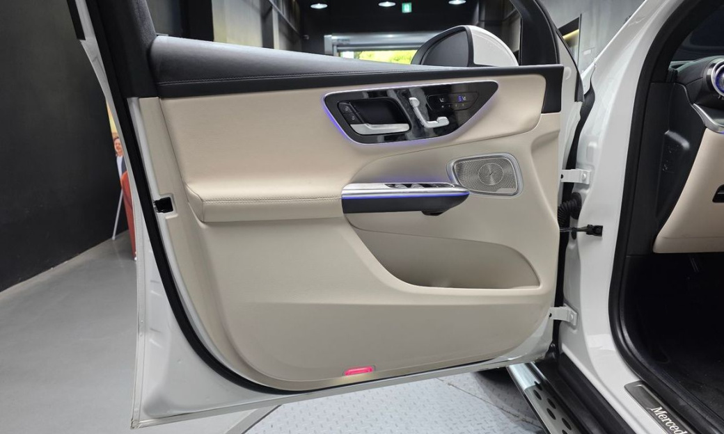 Mercedes-Benz GLC-Class GLC 300 4MATIC Avantgarde, 2025