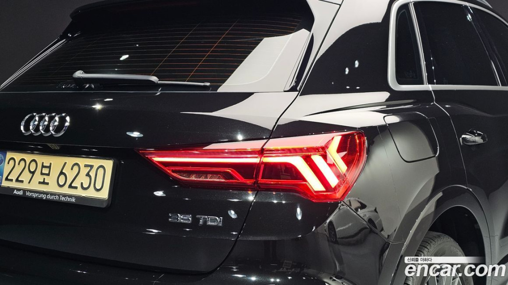 Audi Q3 35 TDI Premium, 2023