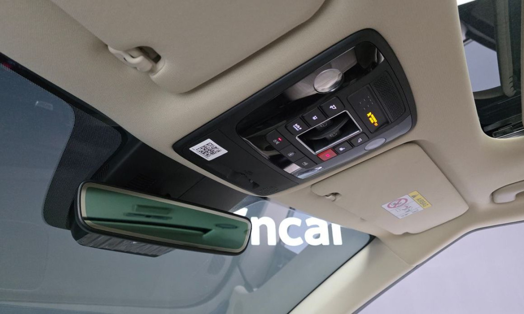 Kia Carnival 9-Seater Signature, 2023