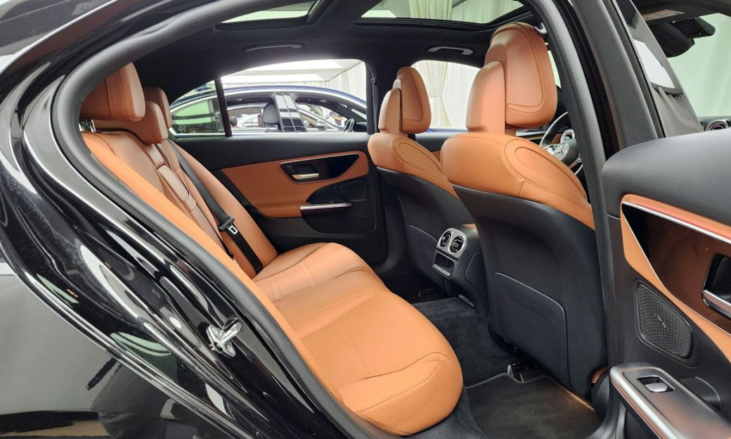 Mercedes-Benz C-Class C300 4MATIC Avantgarde, 2023