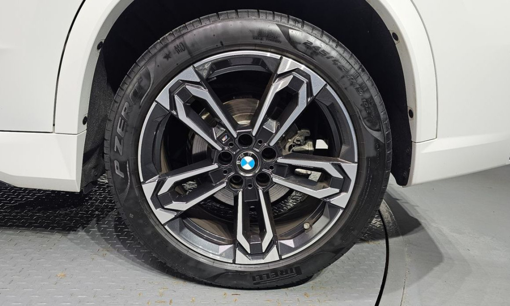 BMW X1 xDrive 20i M Sport, 2024