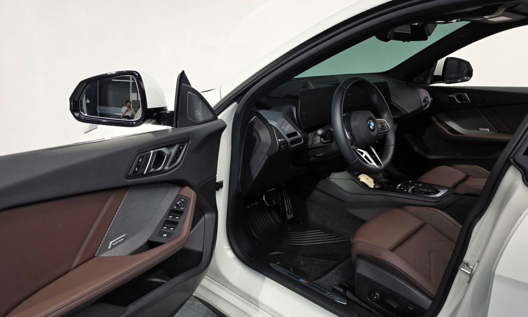 BMW 2-Series 220 M Sport, 2025
