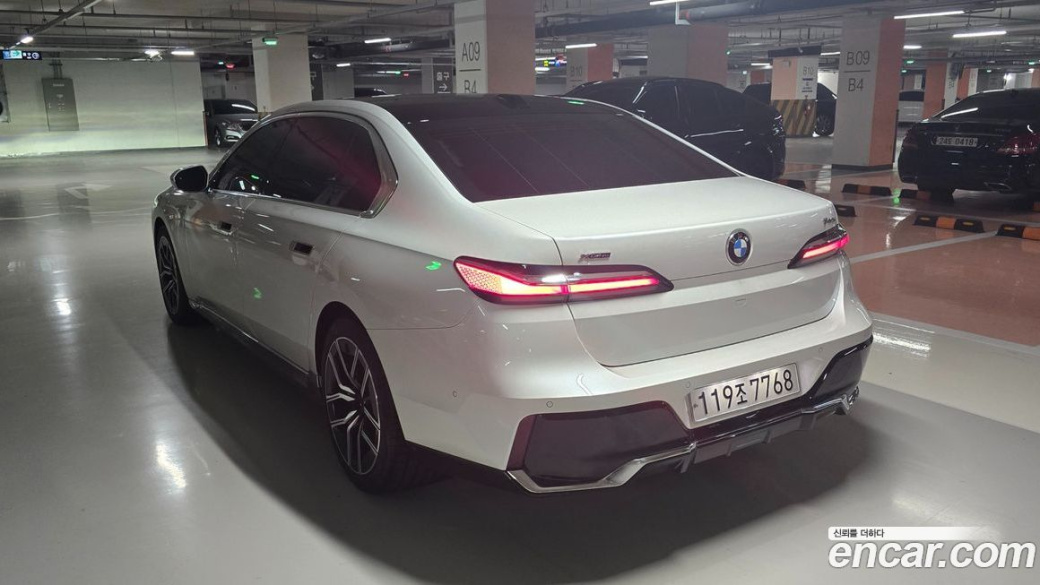 BMW 7-Series 740i xDrive M Sport, 2025