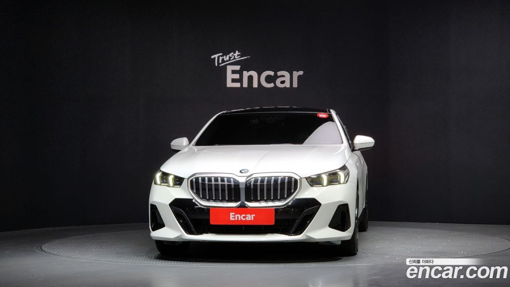 BMW 5-Series 523d M Sport, 2025