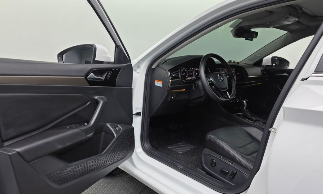 Volkswagen Jetta 1.4 TSI Prestige, 2021