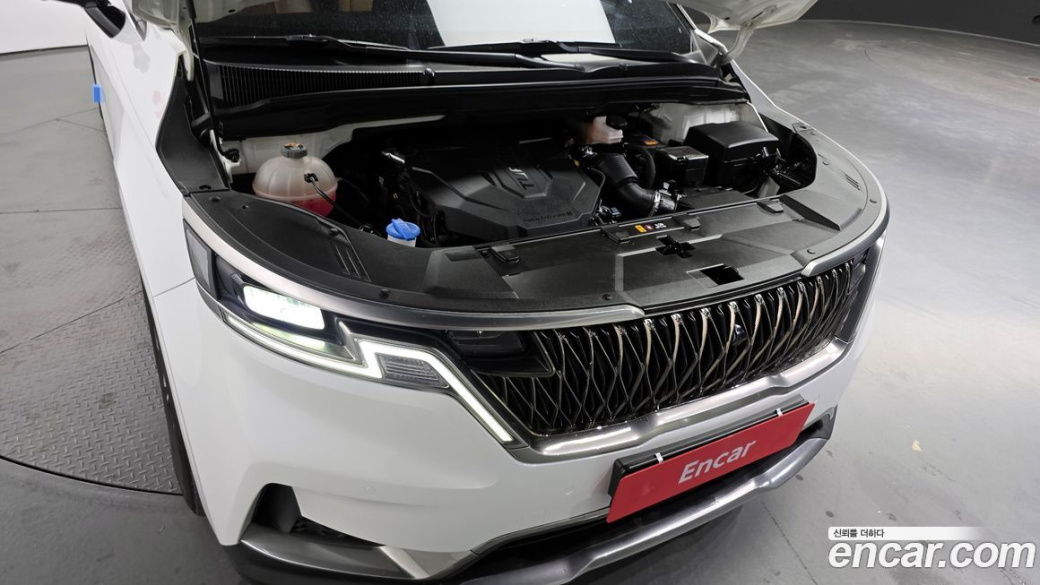 Kia Carnival 9-Seater Signature, 2023
