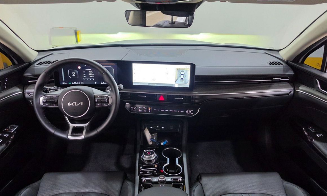 Kia K5 2.0, 2025