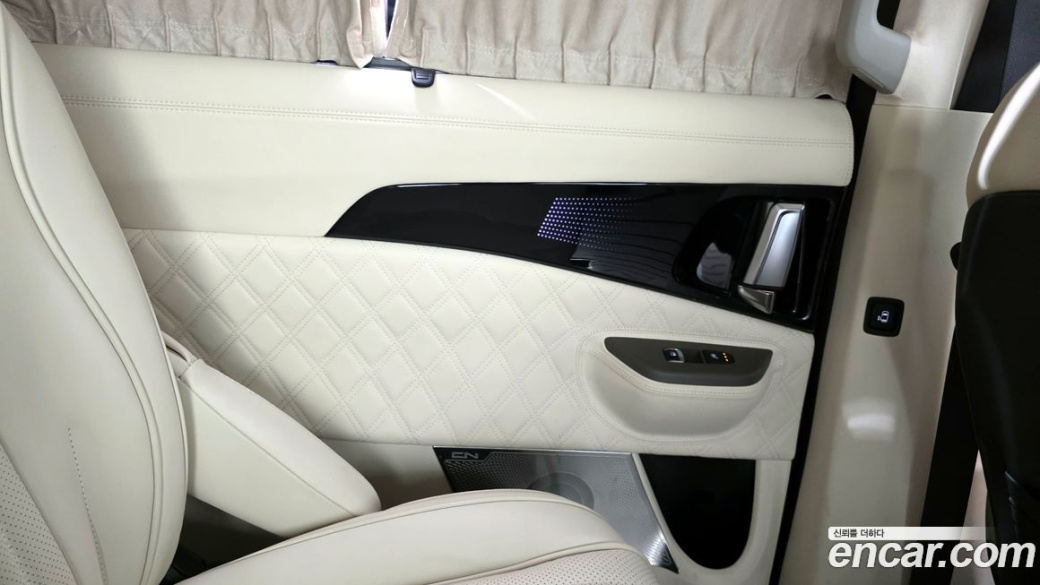 Kia Carnival 9-Seater Hi Limousine (Special Vehicle), 2025