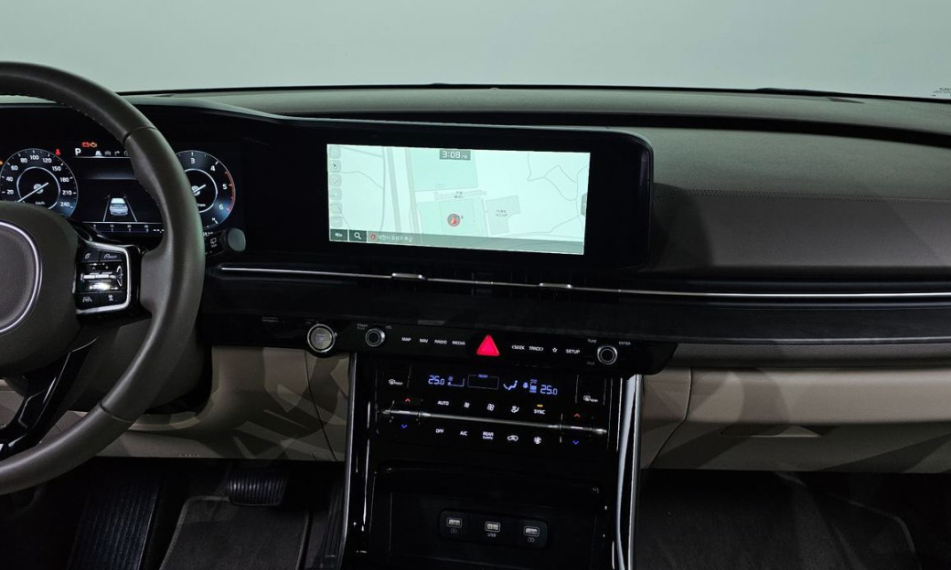 Kia Carnival 9-Seater Noblesse, 2023