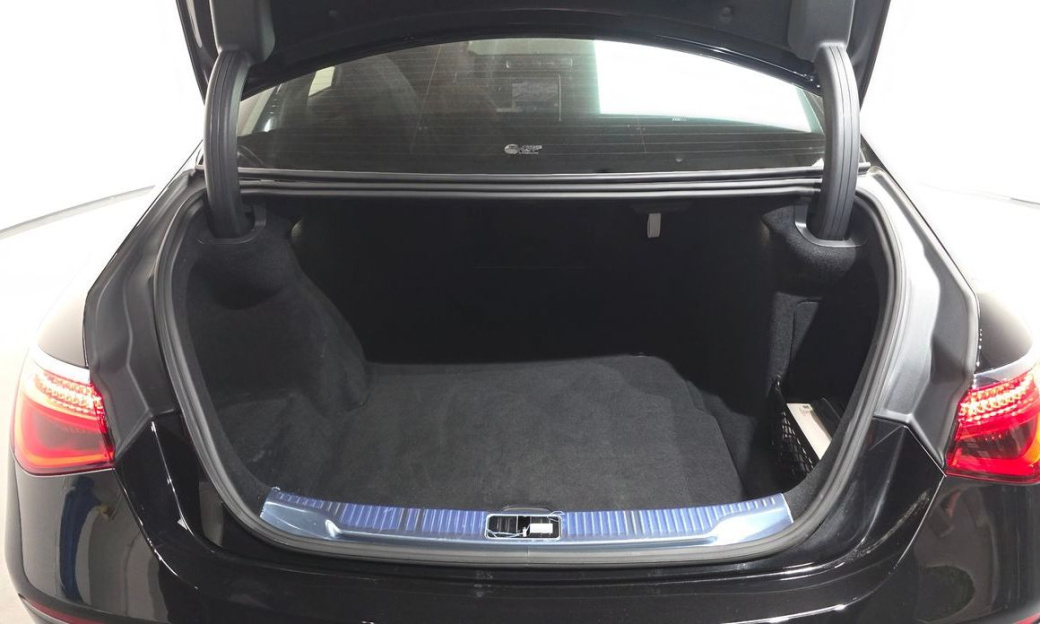 Mercedes-Benz S-Class S450L 4MATIC, 2025