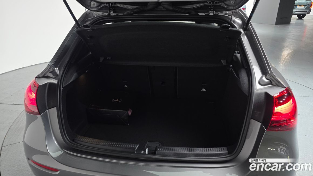 Mercedes-Benz A-Class A220 Hatchback, 2025