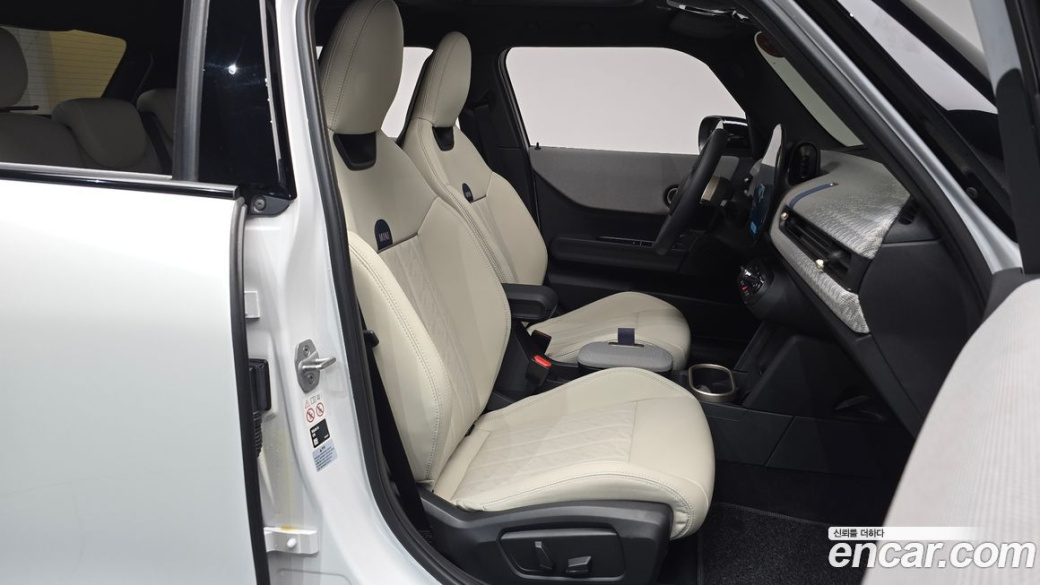 Mini Cooper 5 Door Favoured, 2025