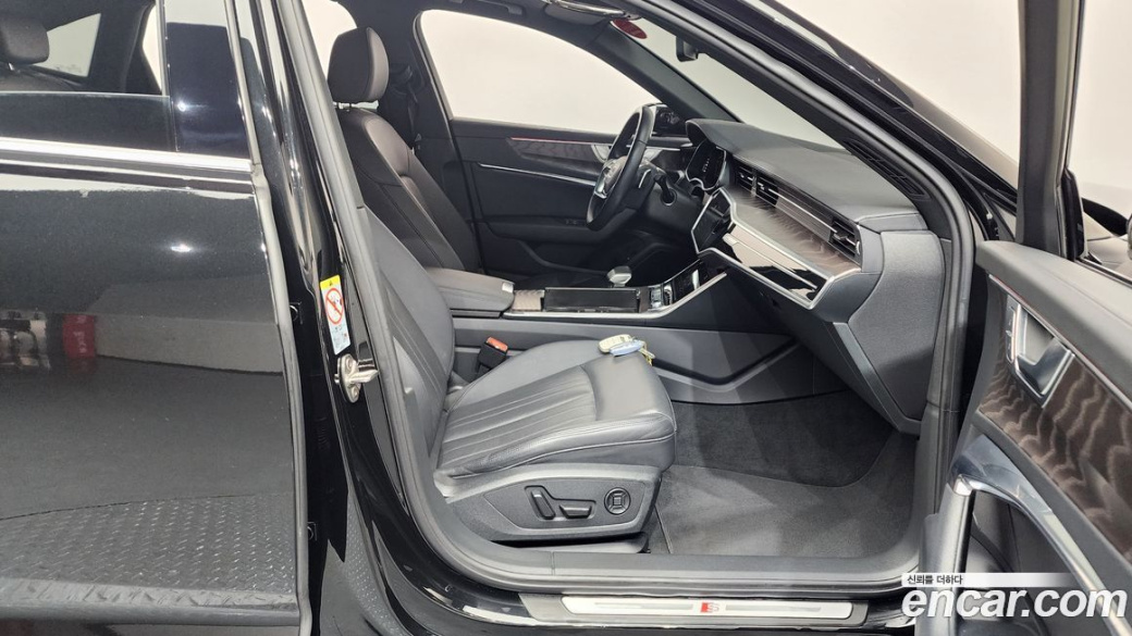 Audi A6 45 TFSI Premium, 2023