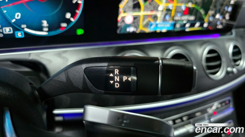 Mercedes-Benz E-Class E250 AMG Line, 2023