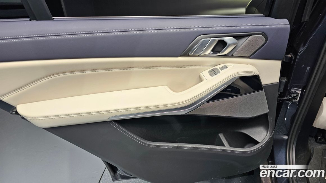 BMW X7 M50i 6STR, 2022