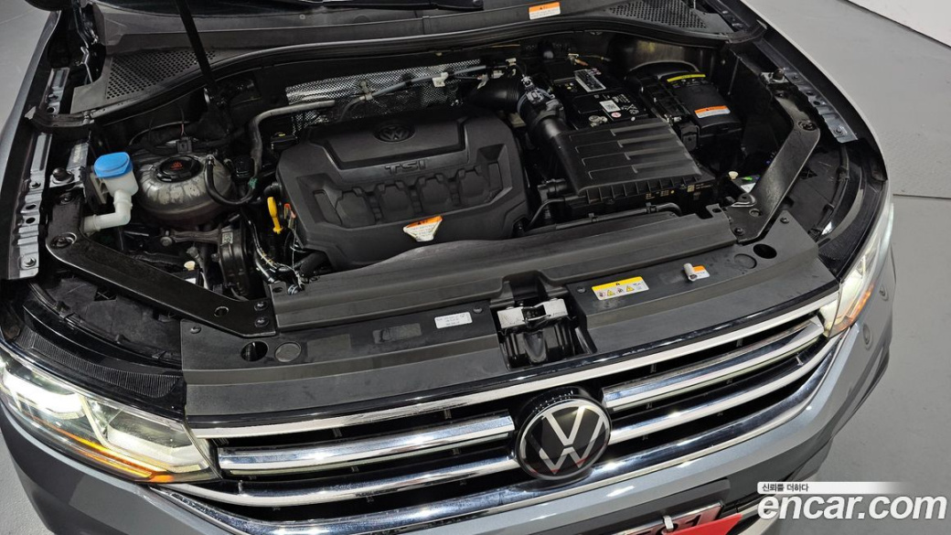 Volkswagen Tiguan 2.0 TSI Prestige, 2023