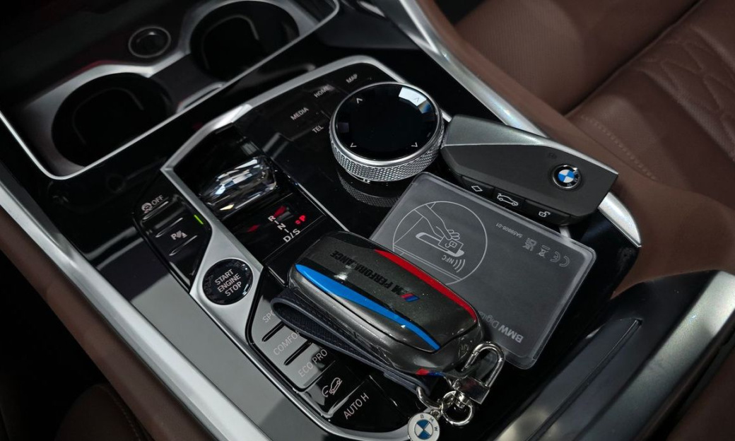 BMW X6 xDrive40i M Sport, 2025