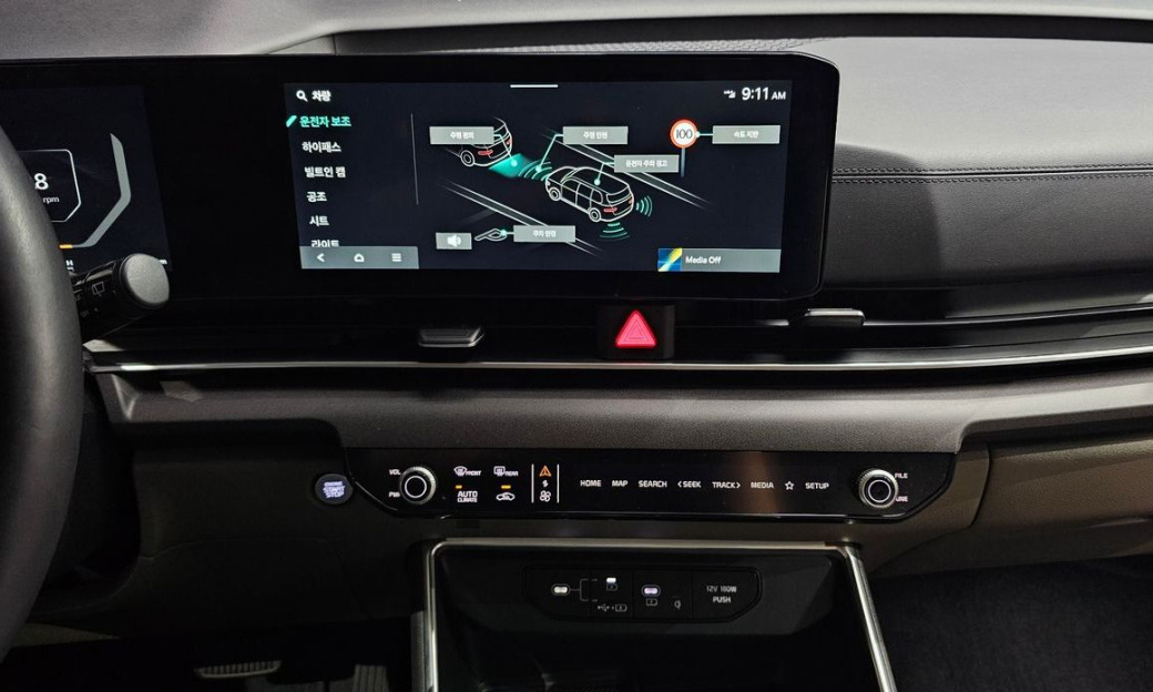 Kia Carnival 7-Seater Noblesse, 2025